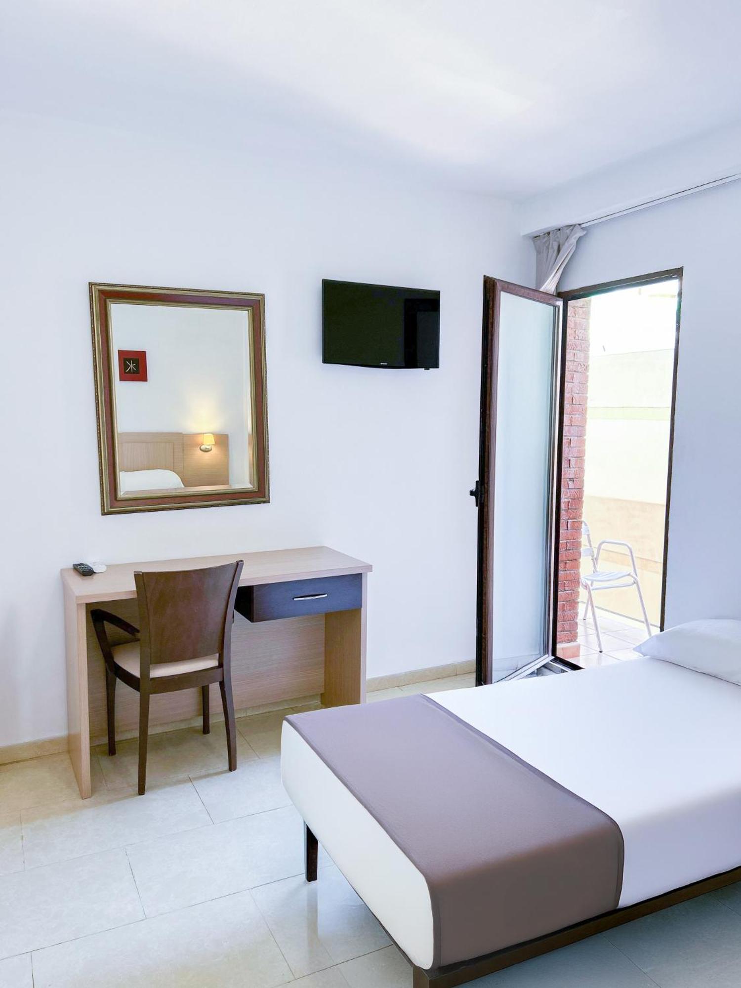 בנידורם Hotel Primavera מראה חיצוני תמונה